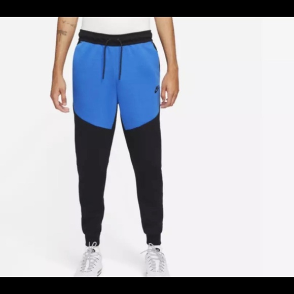 Nike Other - NWT Nike Sportswear Tech Fleece Men's Jogger SLIM FIT regular length CU4495 017